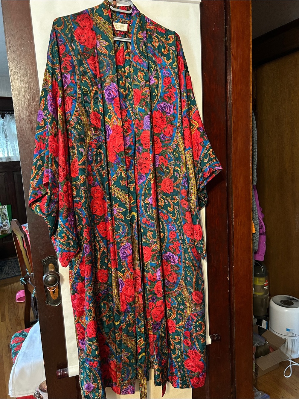 vintage 1980s/1990s Victoria's Secret Gold Label kimono-style robe, one size